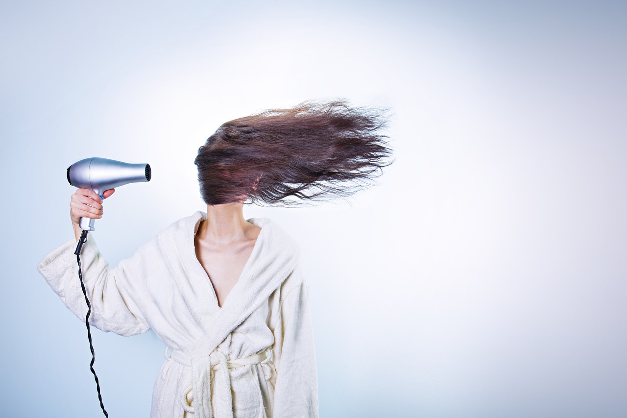 Minoxidil 2% e formato trimestrale: La convenienza al servizio della salute dei capelli